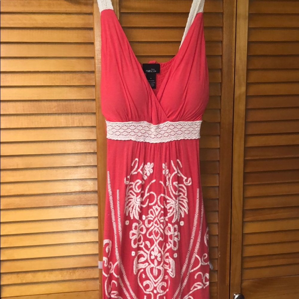 Sundress - Picture 1 of 3